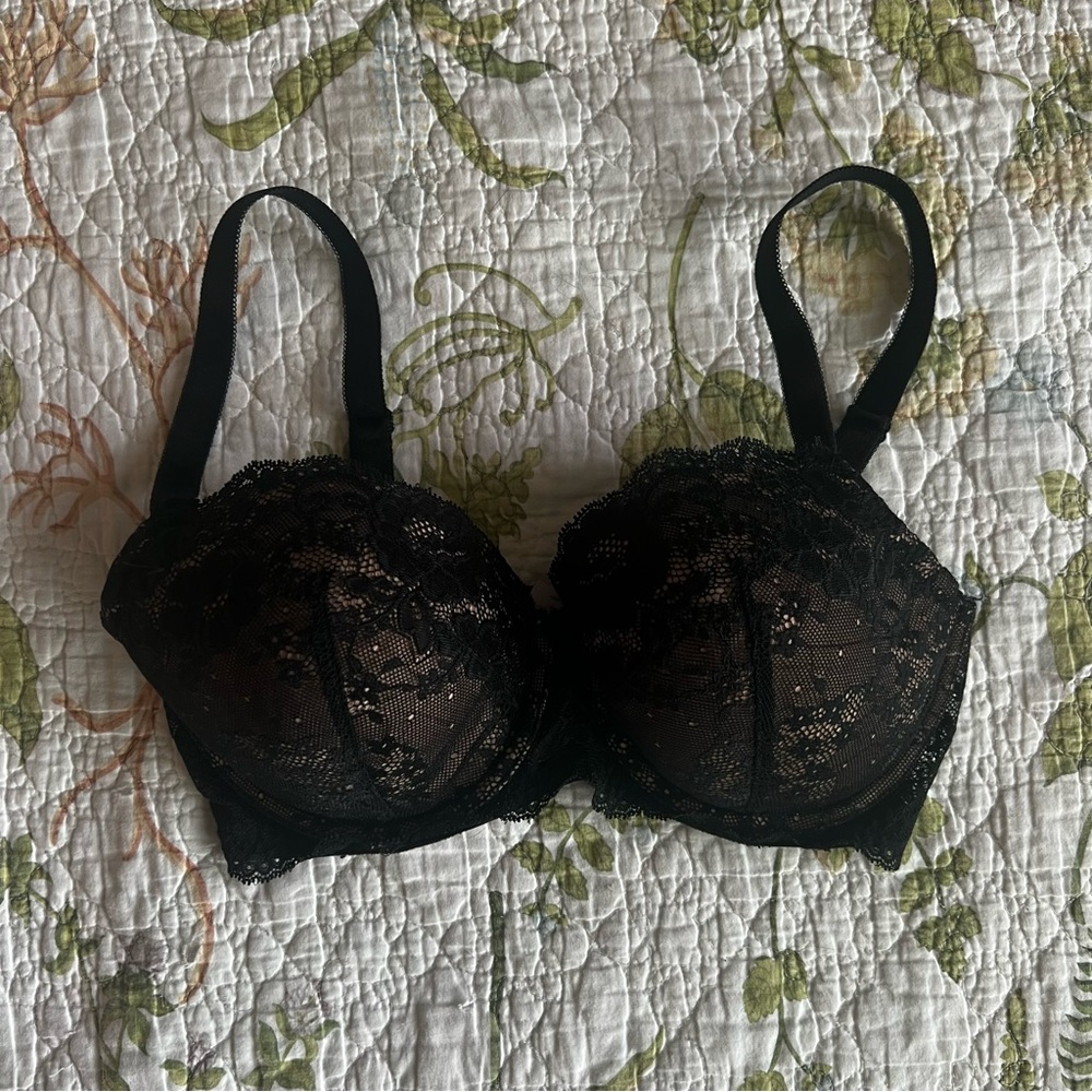 Victoria’s Secret lined Demi black lace